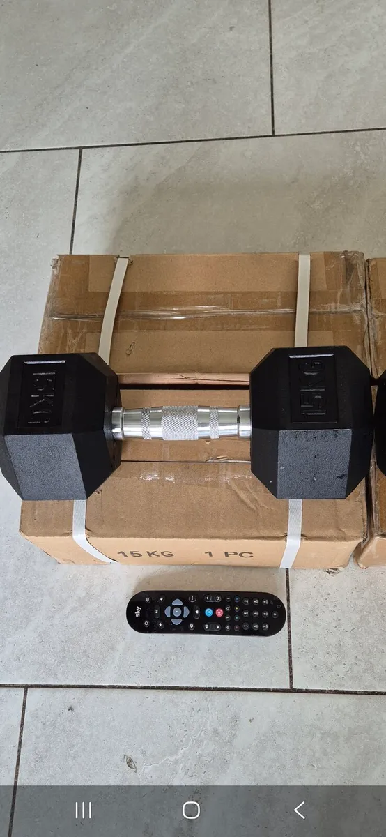 Brand new 2x15 kilo hex dumbbells - Image 2