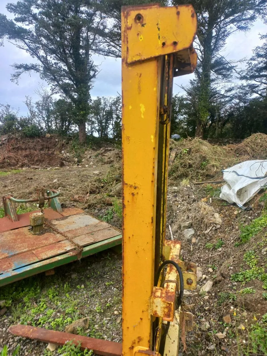 Forklift mast - Image 2