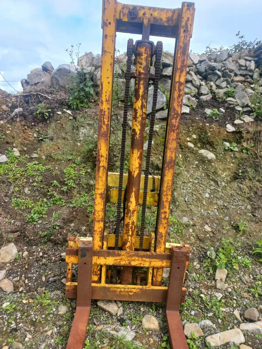 Forklift mast - Image 4