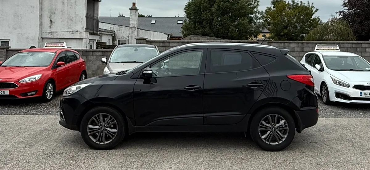 Hyundai ix35 Automatic 4x4 - Image 2