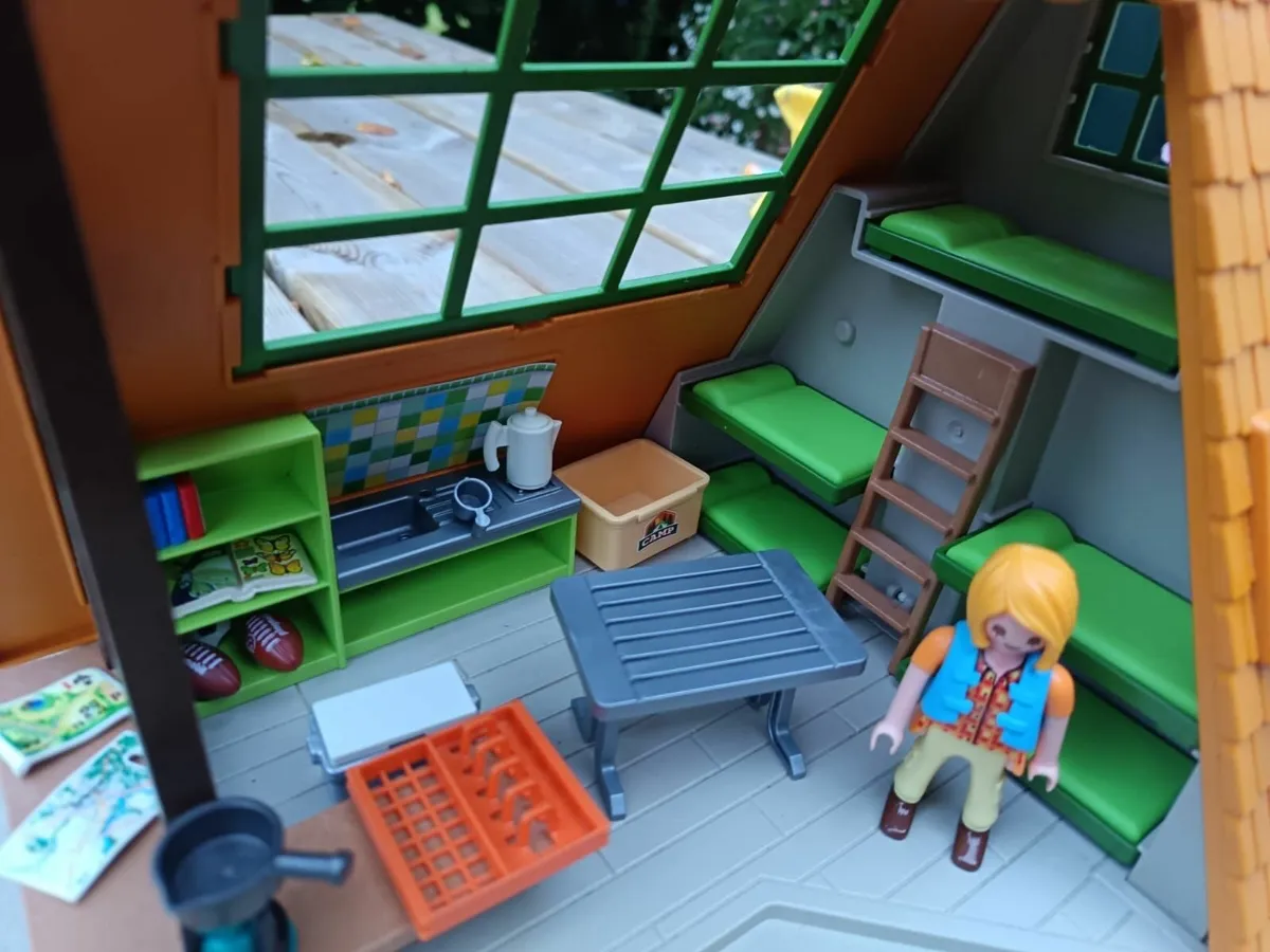 Playmobil activity camp centre - Image 2