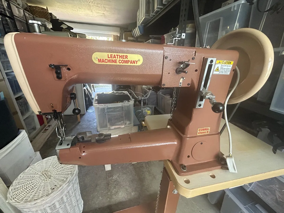 Industrial  Leather Sewing Machine. - Image 1