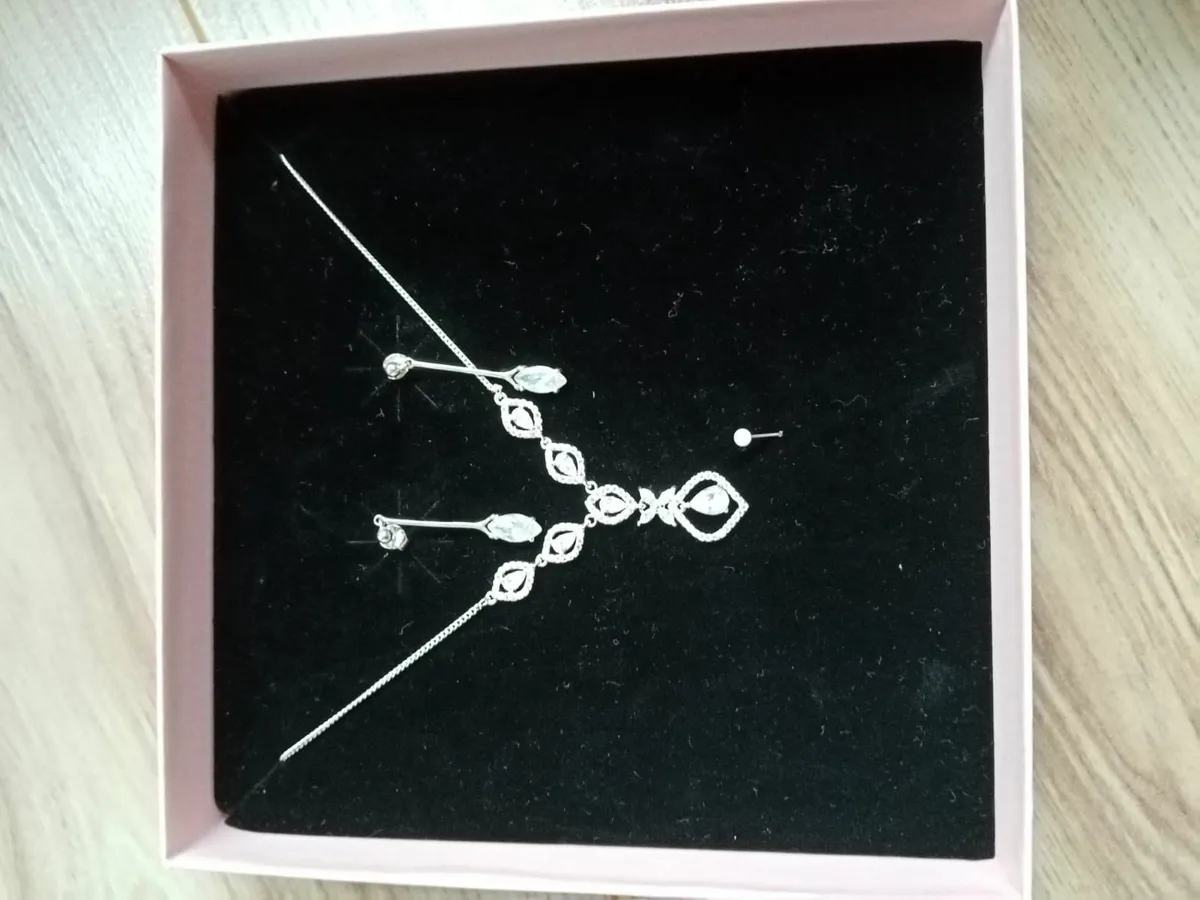 Necklace and earrings