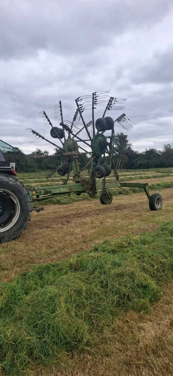 Krone 6.50-760/24 30ft Rake - Image 1