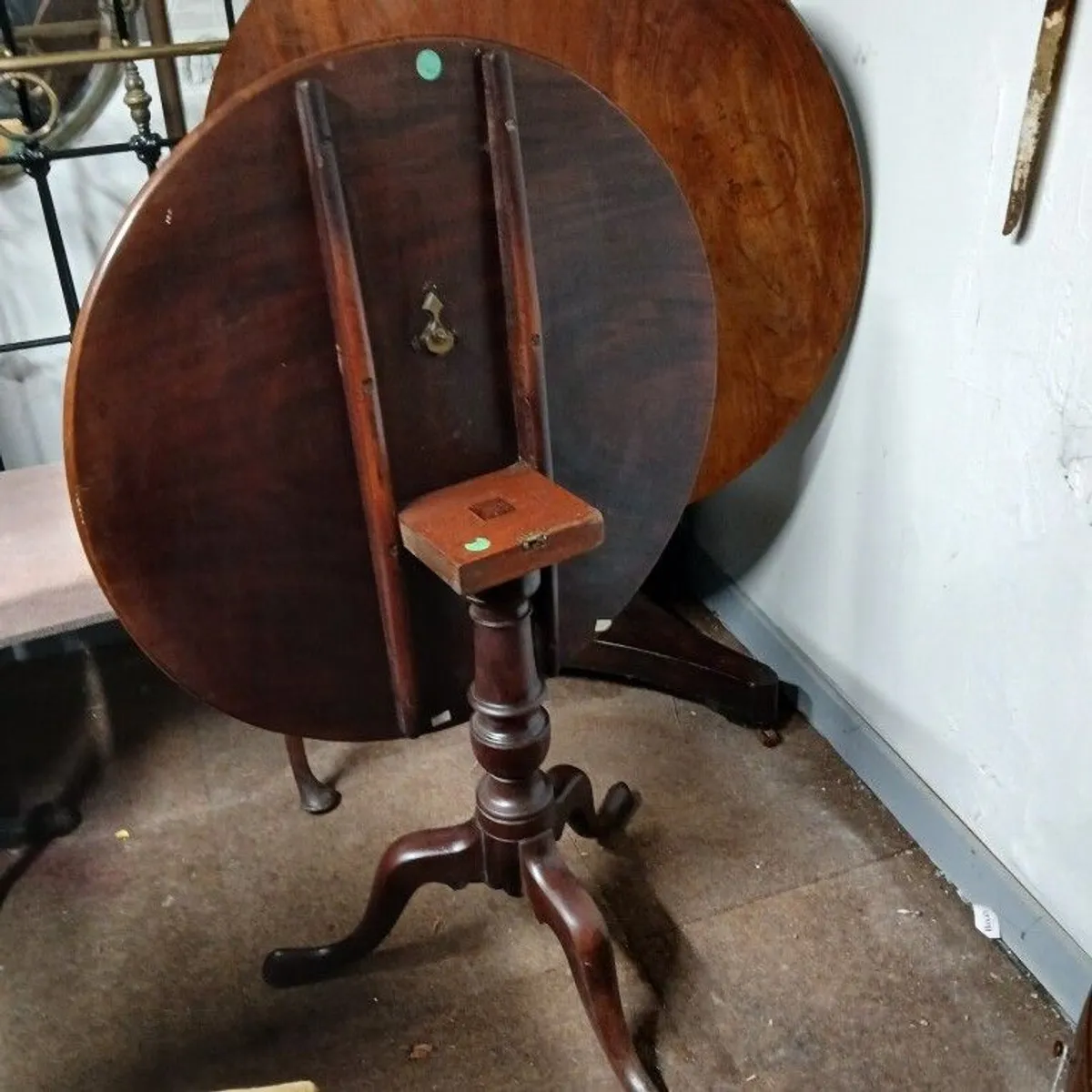 Georgian mahogany table - Image 3