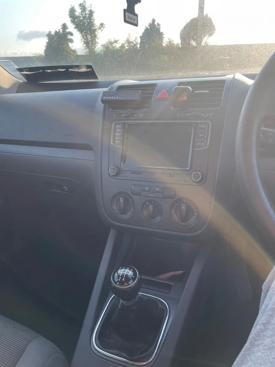 Volkswagen Golf 2008 - Image 1