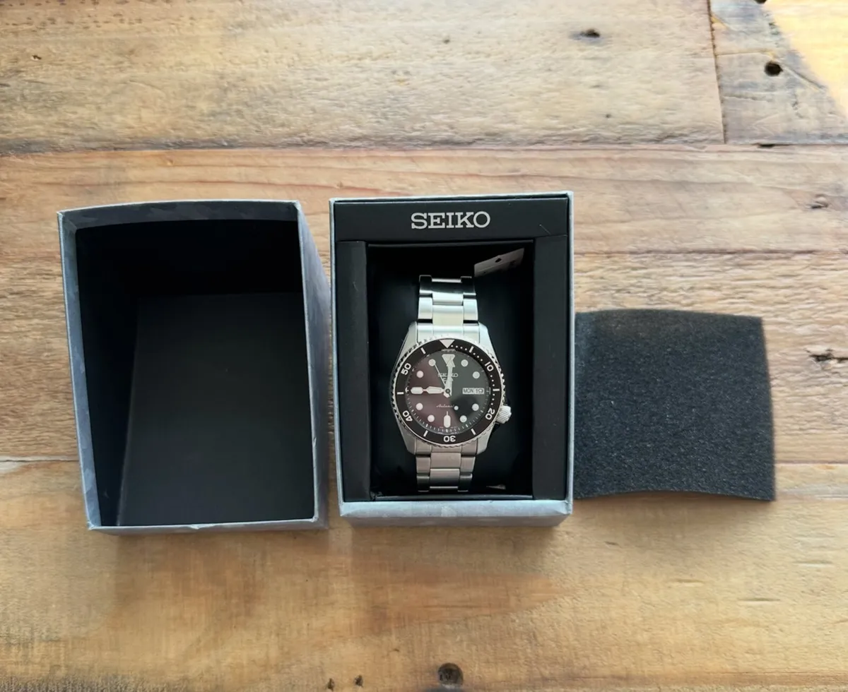Seiko 5 Sports SKX Sports Style 38mm Watch - Image 1