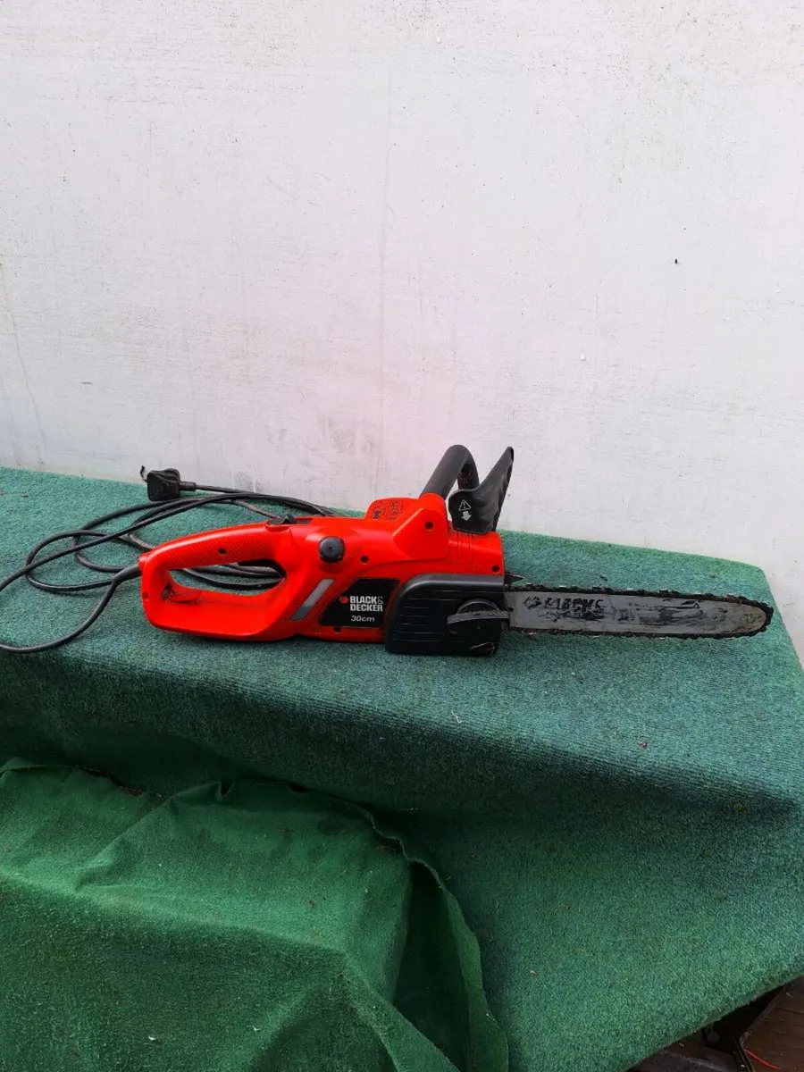 Electric Chainsaw - Image 1