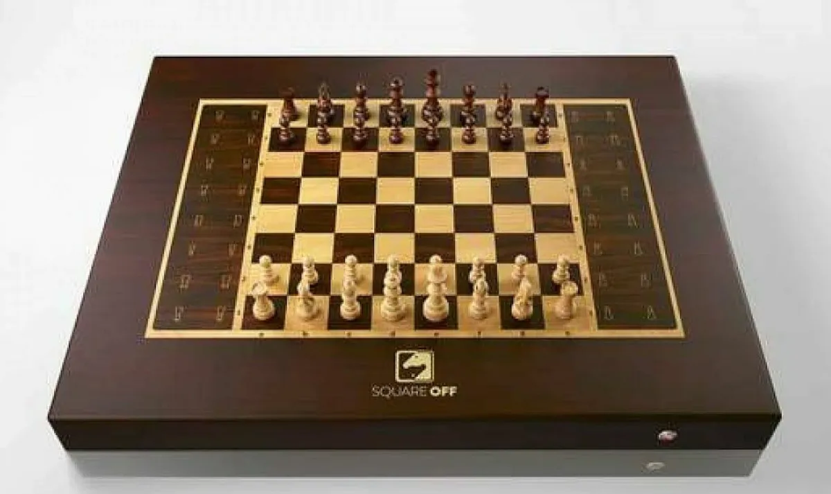 Electronic Chess Set - Image 1