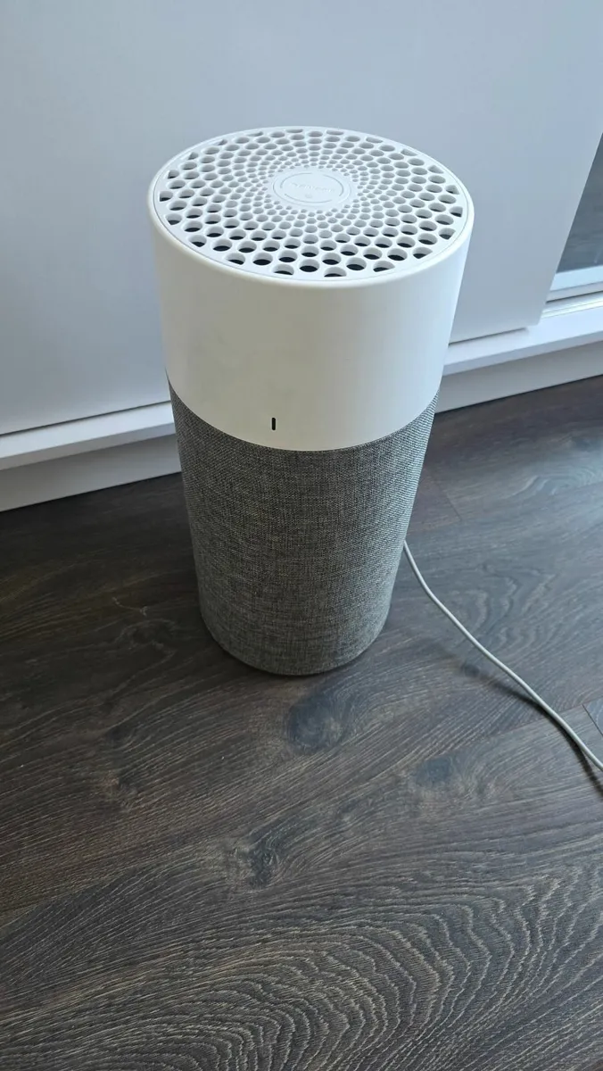Air purifier - Image 1