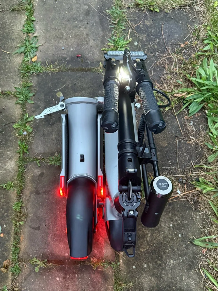 Pure Advance Flex Foldable Electric Scooter - Image 3