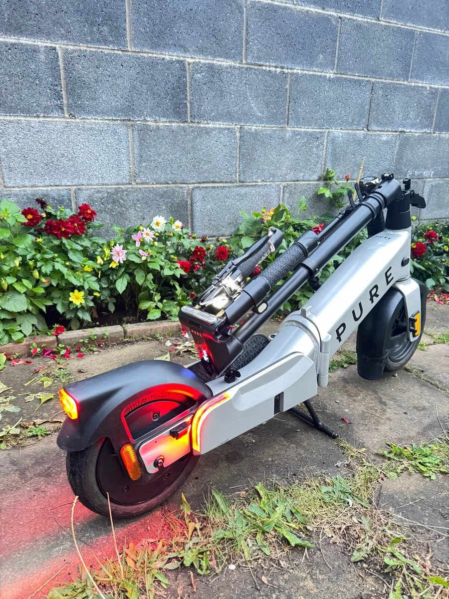 Pure Advance Flex Foldable Electric Scooter - Image 4