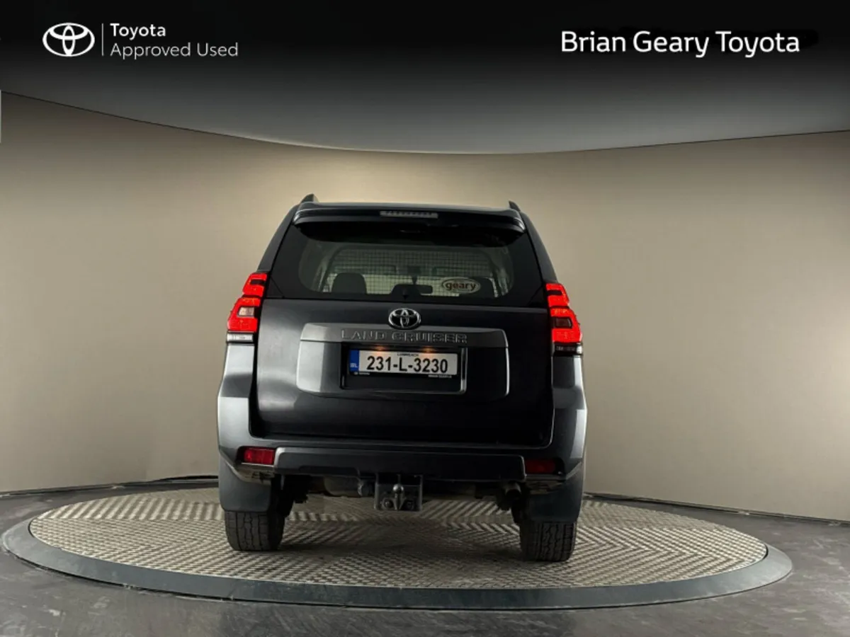Toyota Land Cruiser LWB GX COMM AUTO - Image 4