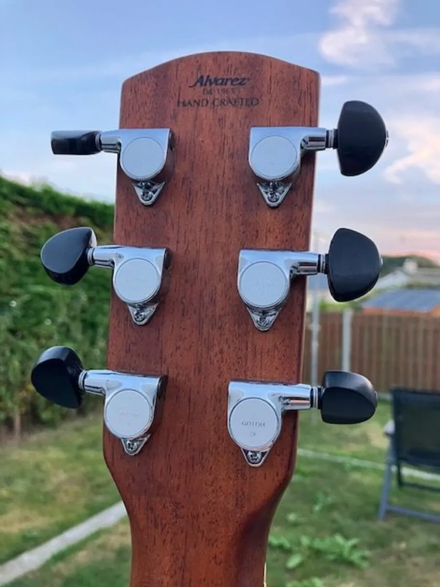 Alvarez AD60SB Guitar - Image 4