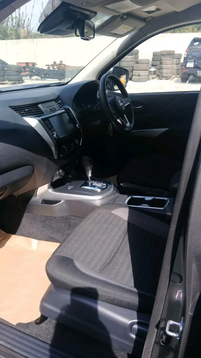 2024 Nissan Navara dci - Image 3