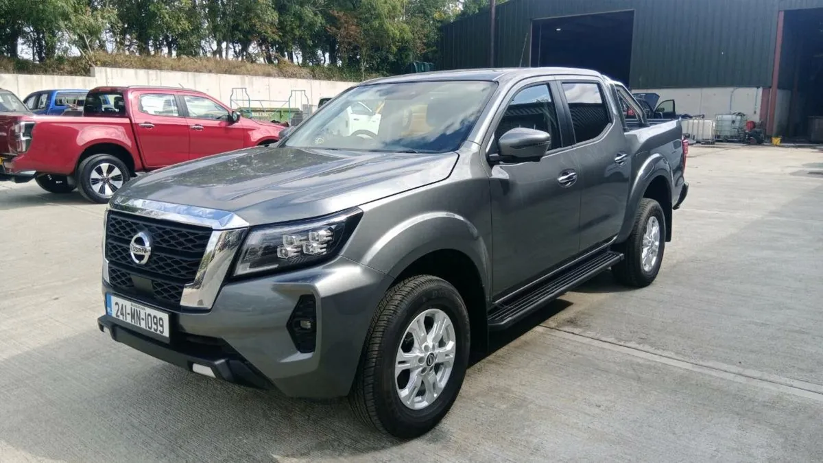 2024 Nissan Navara dci - Image 1