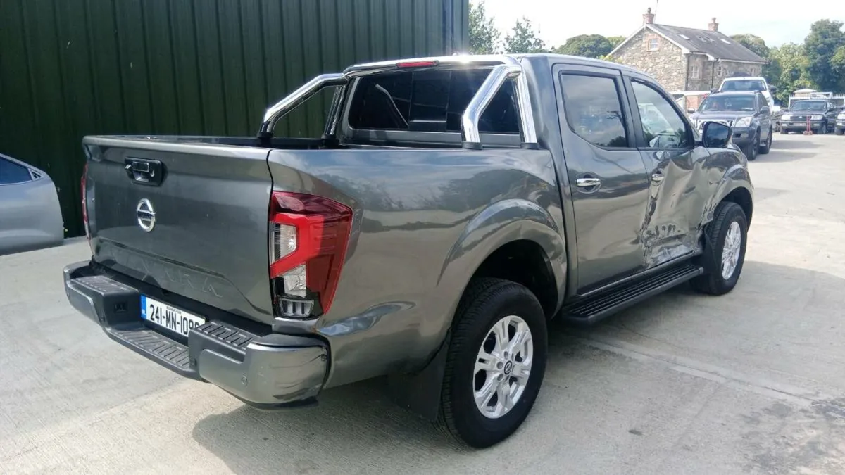 2024 Nissan Navara dci - Image 4