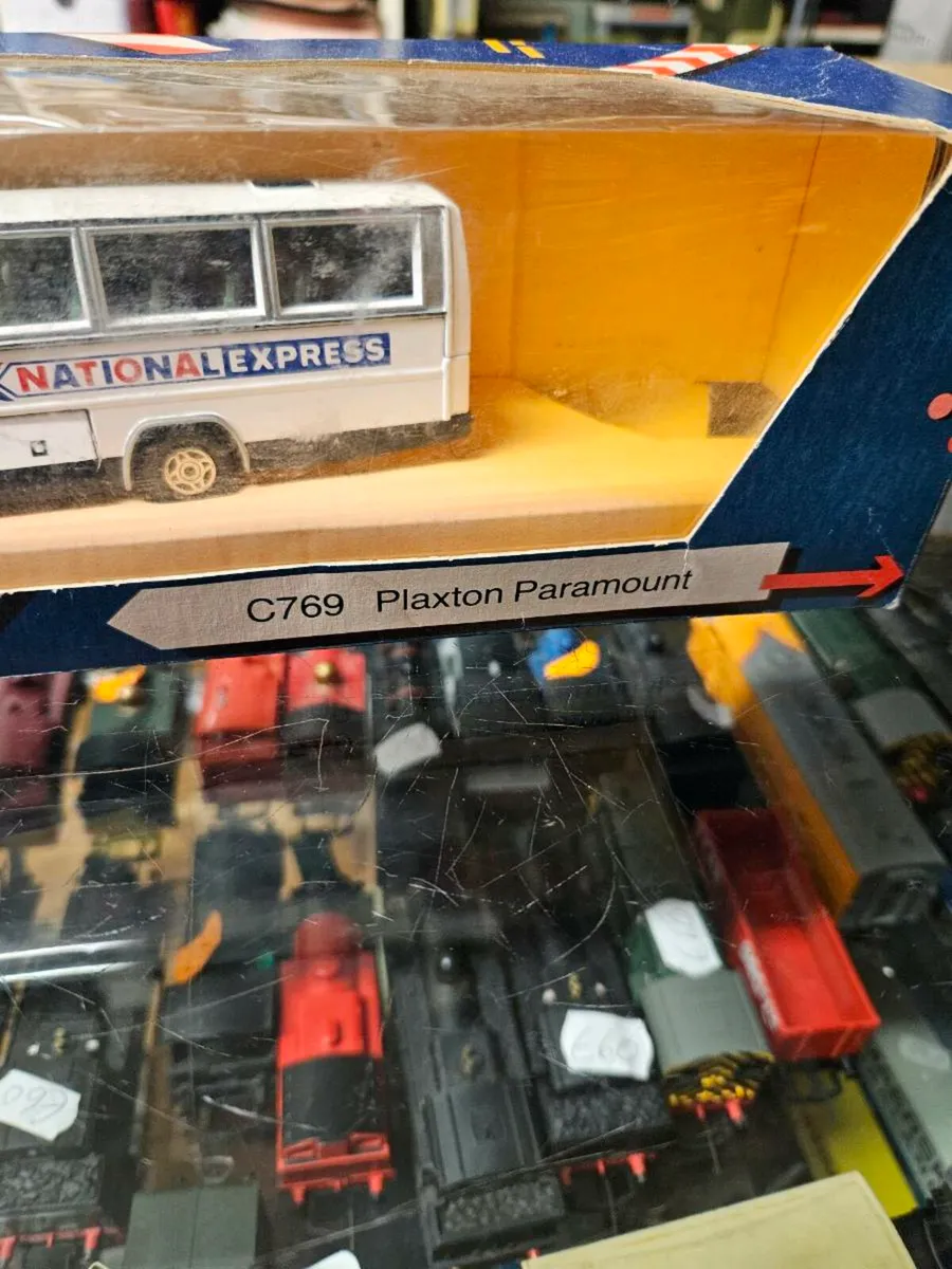 Corgi National Express Bus - Image 3