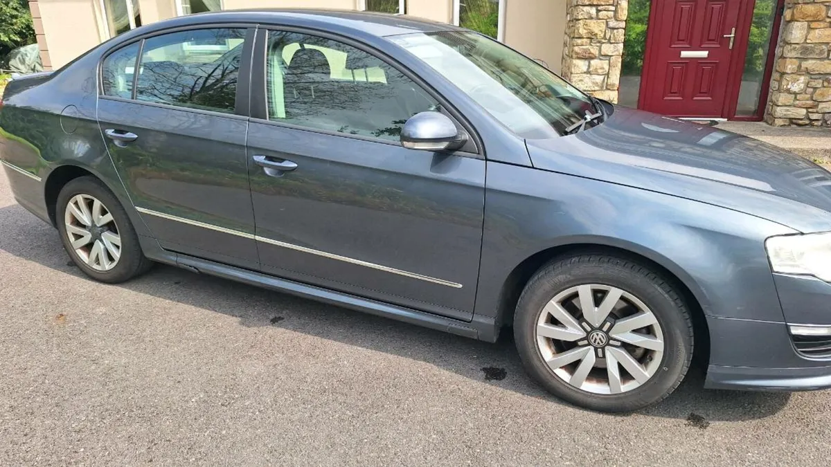 VW Passat 1.6 Diesel Bluemotion R Line (2010) - Image 4