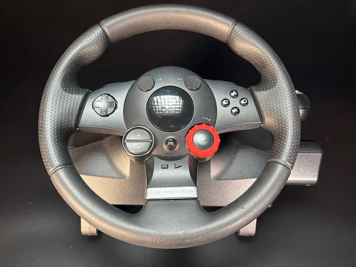 LOGITECH DRIVING FORCE GT STEERING WHEEL FOR PS3 - Image 2