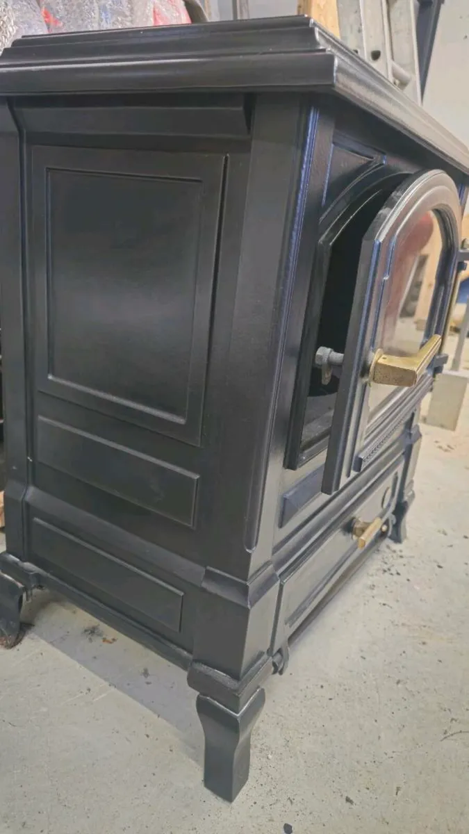 Stove - Image 3