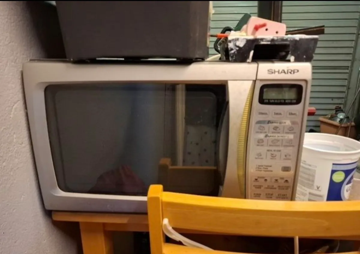 Microwave - Image 1