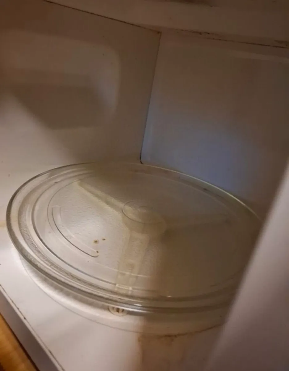 Microwave - Image 2
