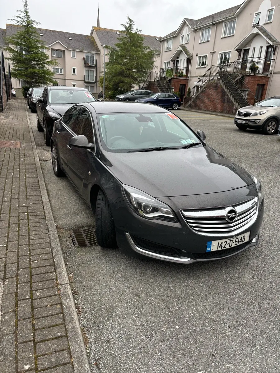 Insignia 2014 Low mileage Excellent condition - Image 1
