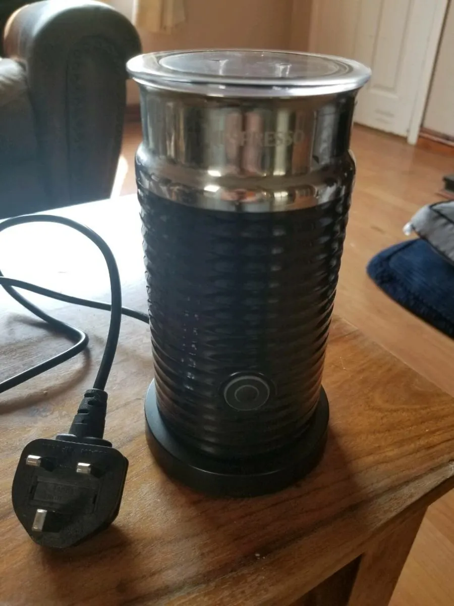 Nespresso Aerrochino 3 milk frother