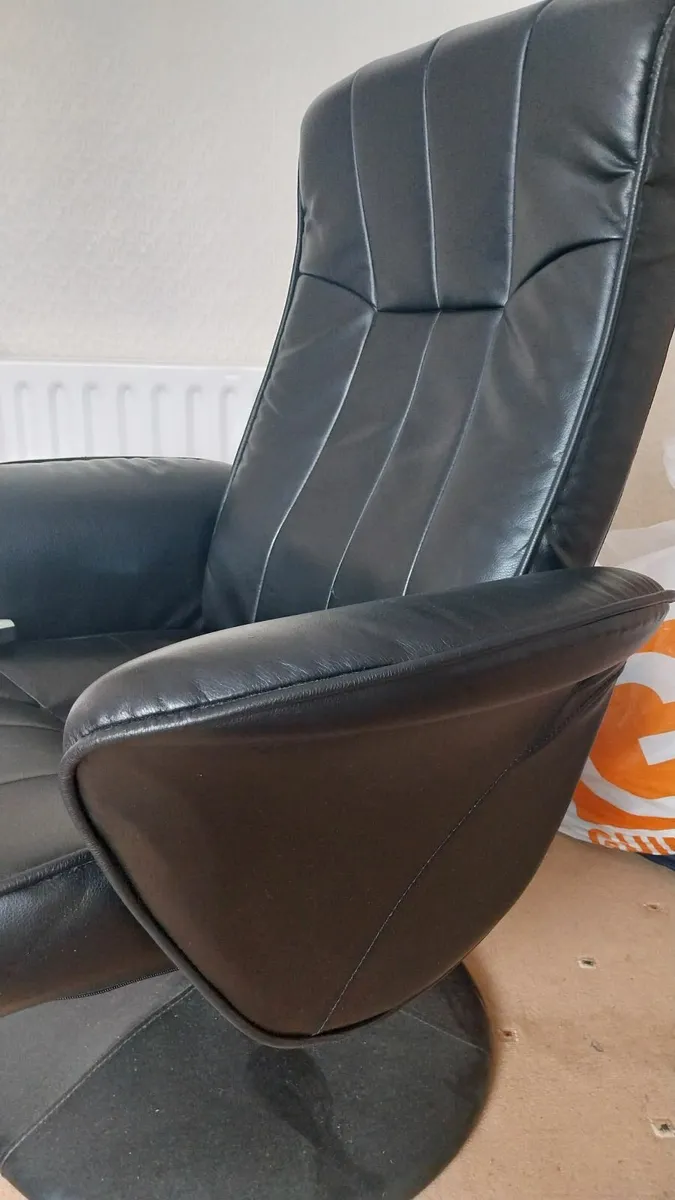 Massage Chair - Image 2