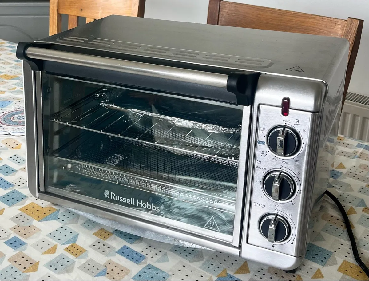 Russel Hobs Mini oven - Image 1