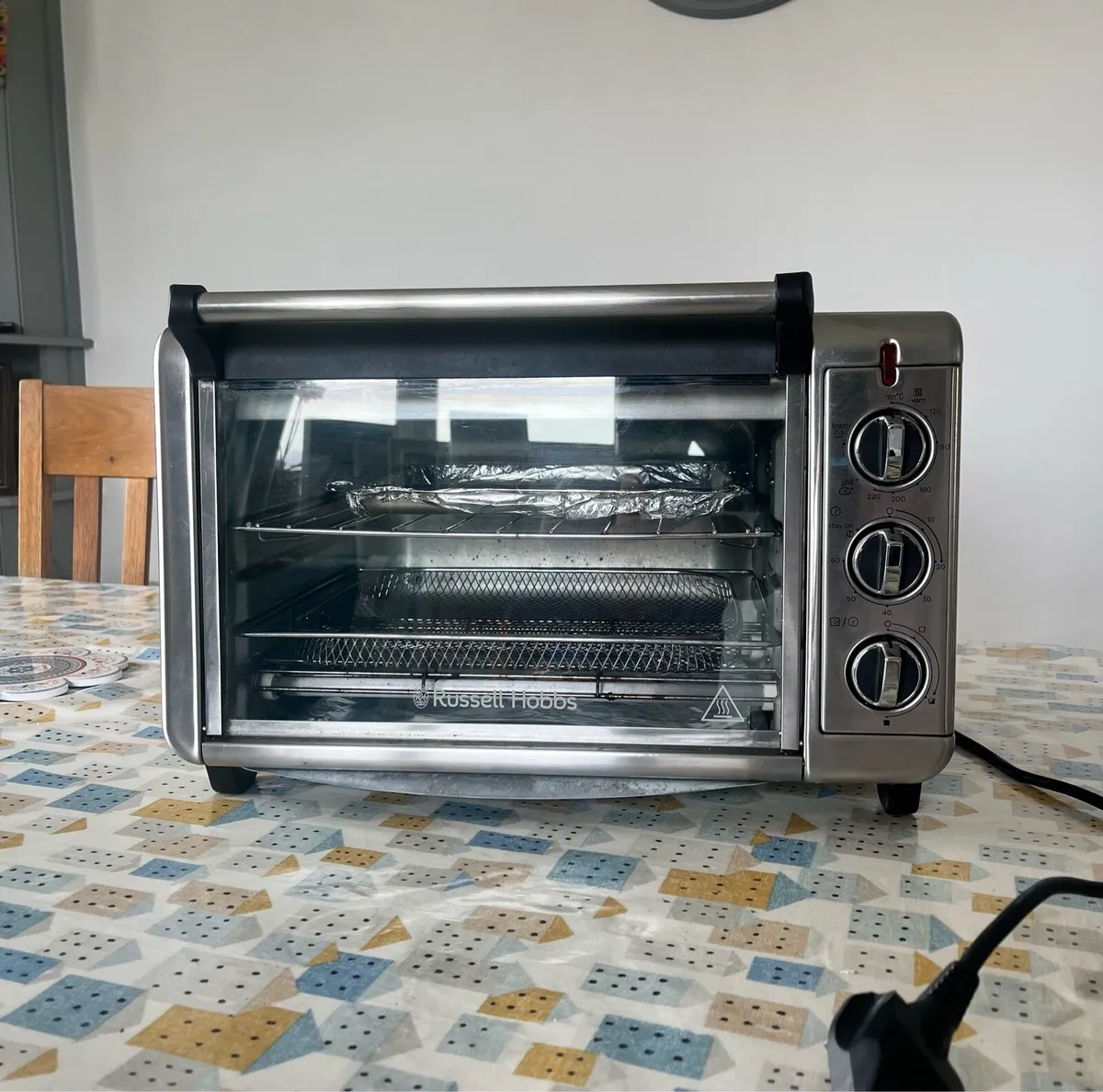 Russel Hobs Mini oven - Image 2