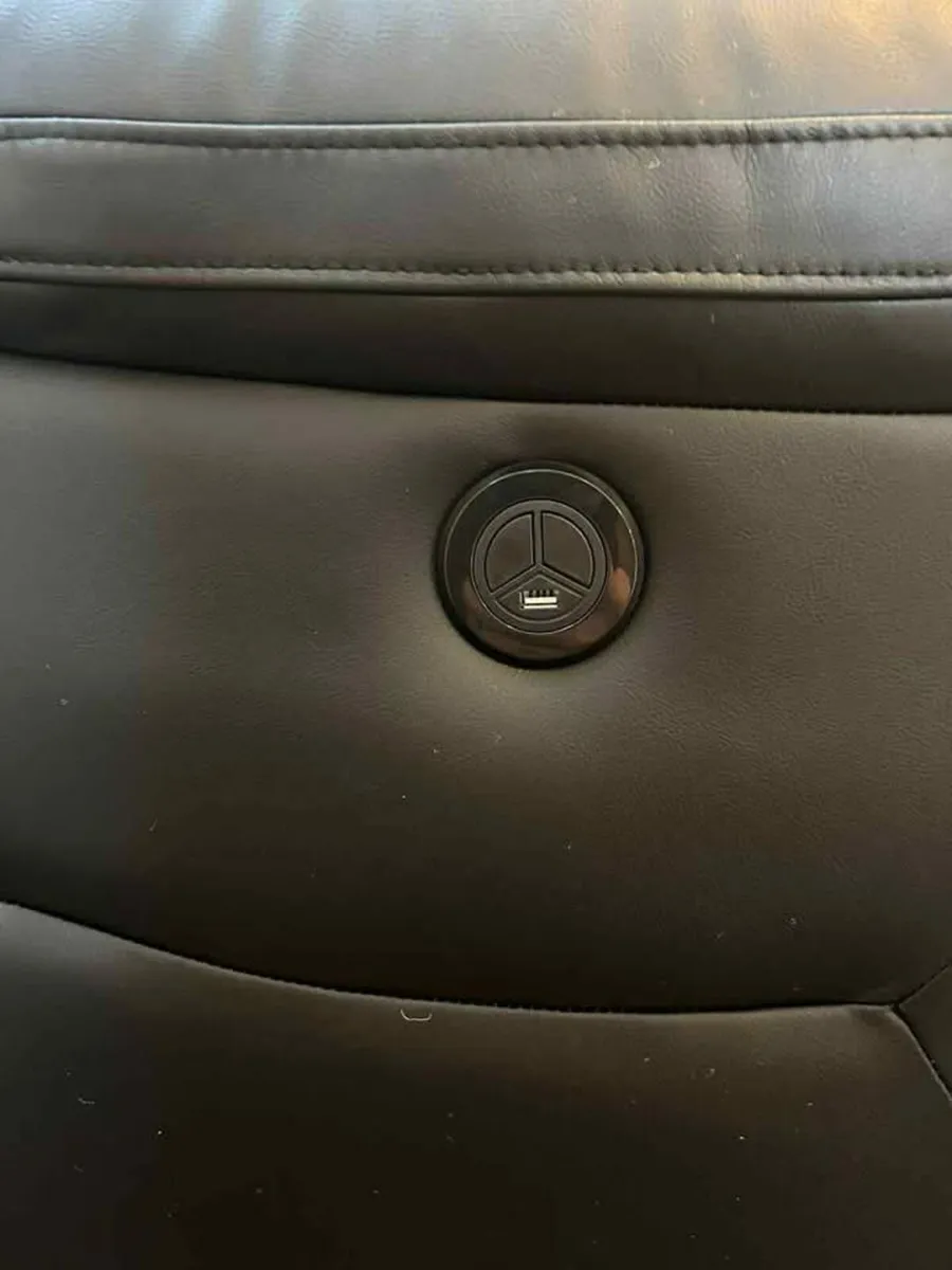 3+2 Black leather electric Recliner - Image 4