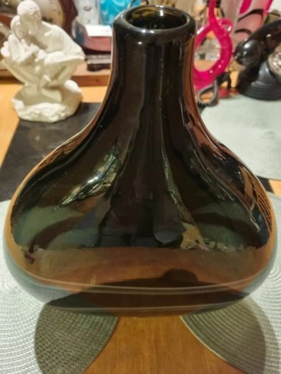 Mid-Century Modern Murano Glass Decorative Vase - Image 3