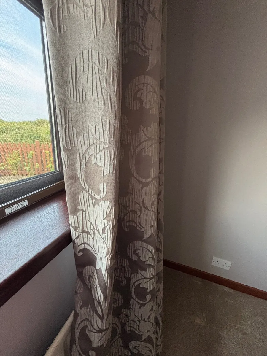 90x90inch Blackout Curtains - Image 3