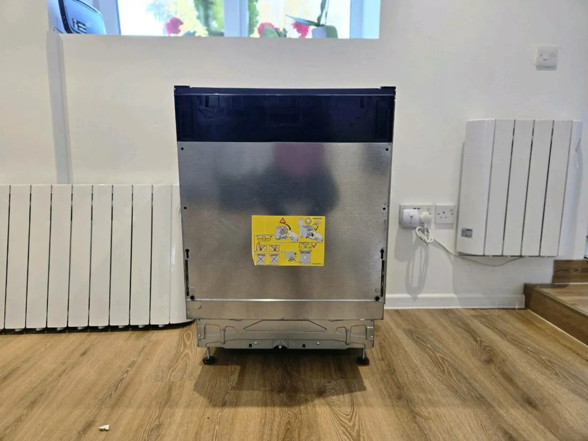 Dishwasher - Image 1