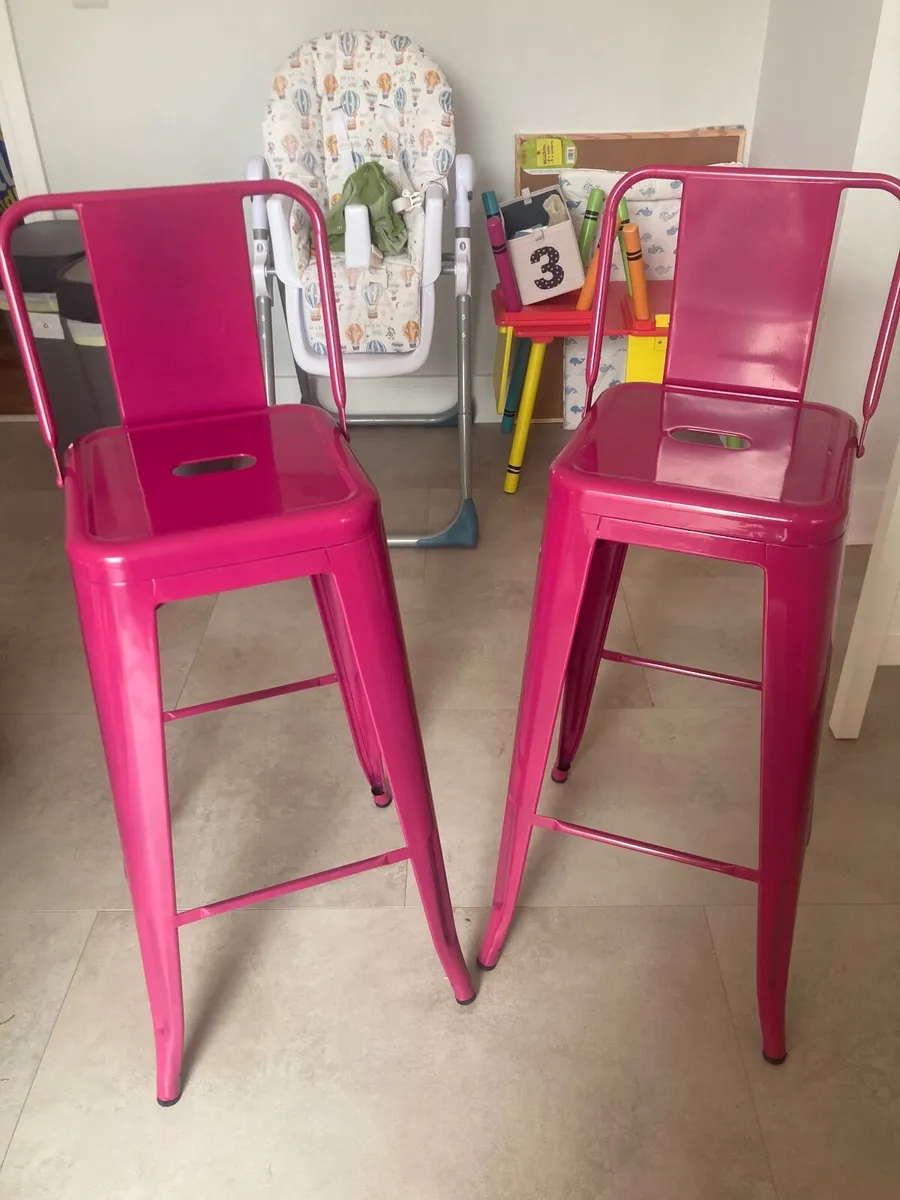 Bar stool - Image 1