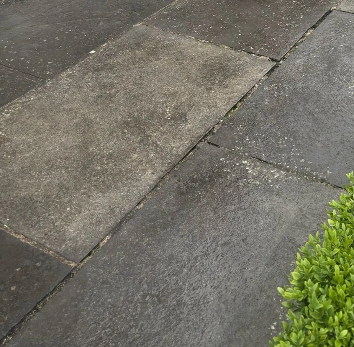 reclaimed paving - Image 1