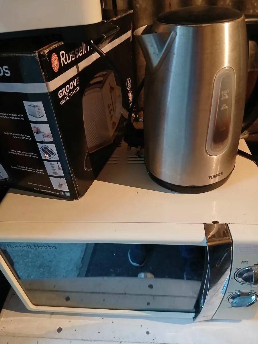 Russell hobbs cream microvave+toaster+kettle - Image 1