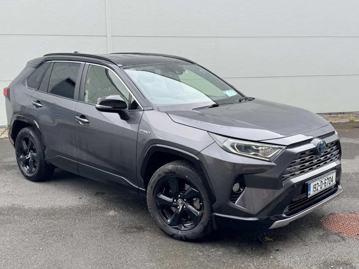 Toyota RAV4 2019 hybrid  sport - Image 1