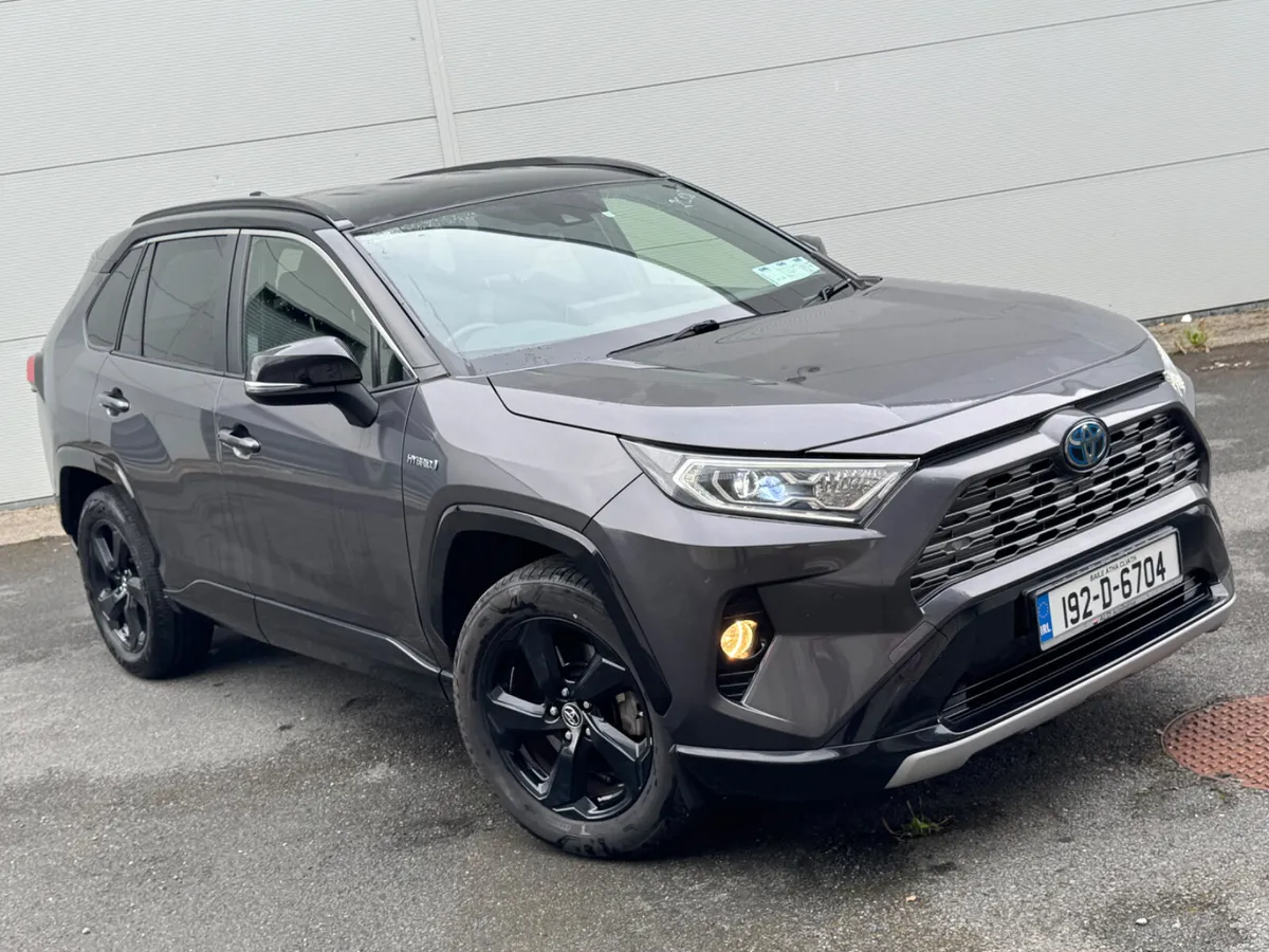 Toyota RAV4 2019 hybrid  sport - Image 4