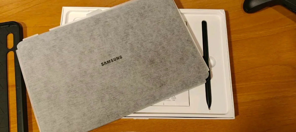 Samsung Galaxy Tab S8 - Image 1