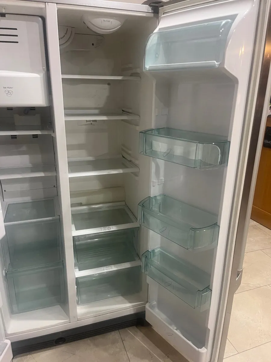 American fridge freezer - Image 4