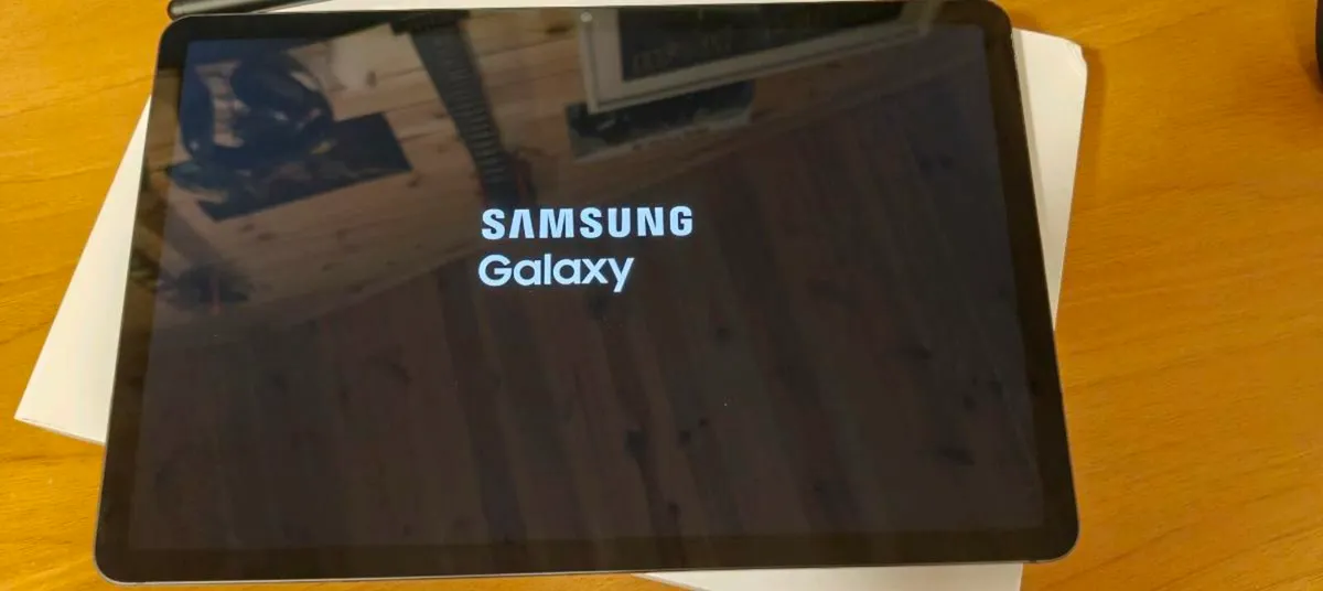 Samsung Galaxy Tab S8 - Image 4