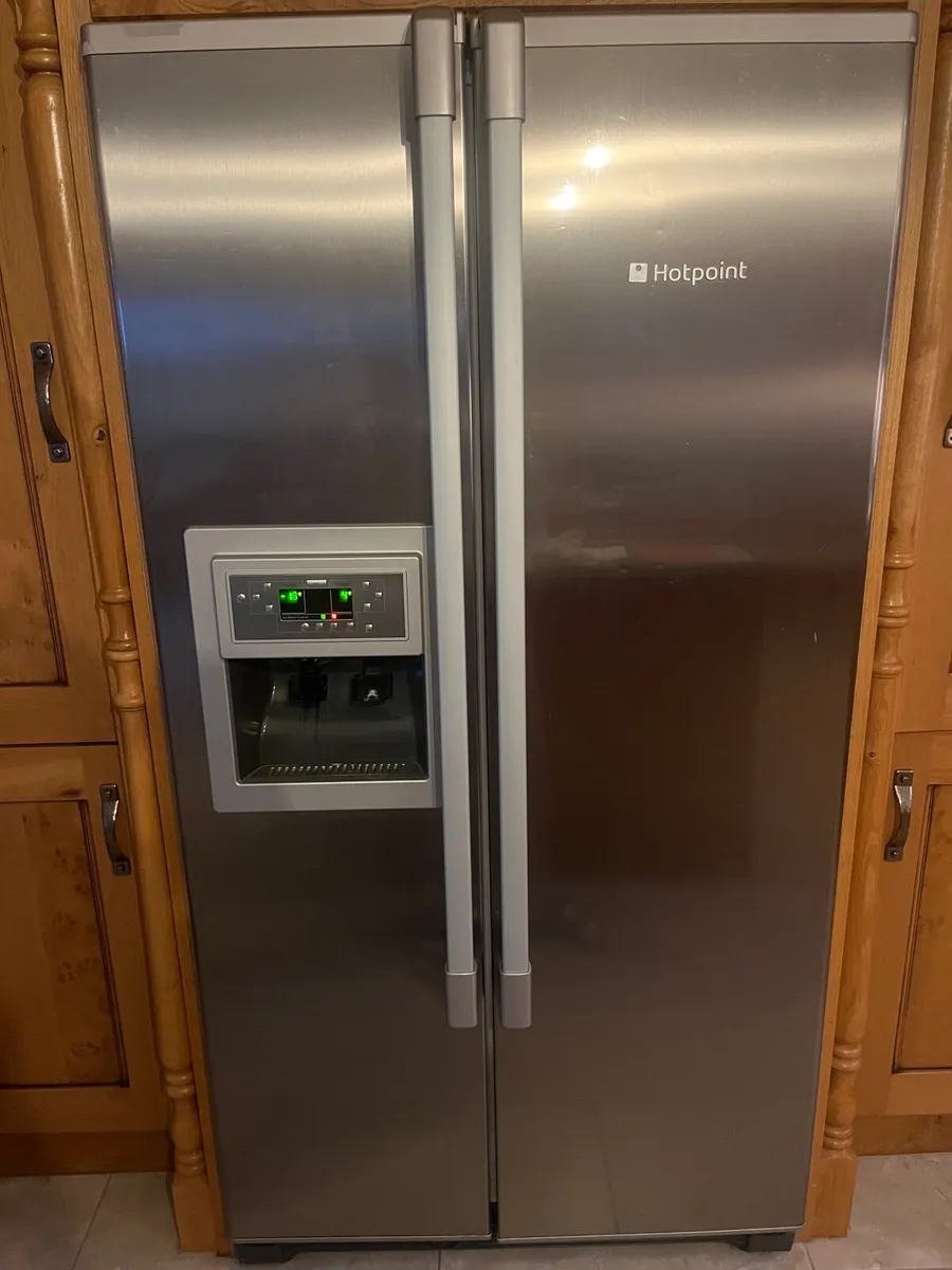 American fridge freezer - Image 1