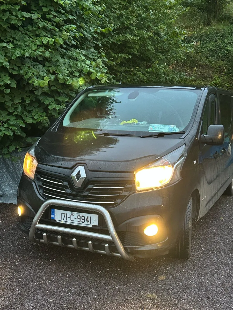 Renault trafic crew cab - Image 1