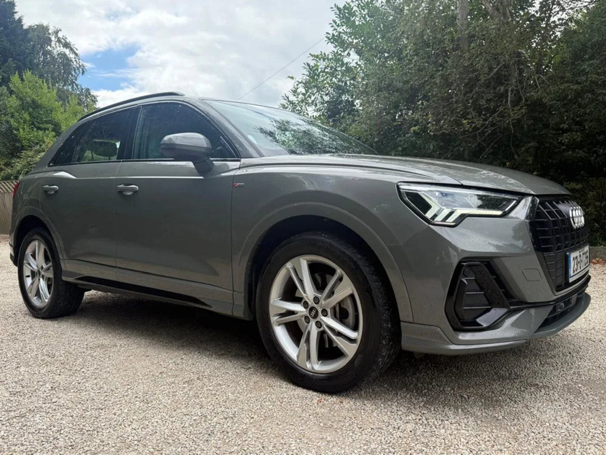 Audi Q3 E-TRON TFSI E 245 S-TRONIC S LINE - Image 2