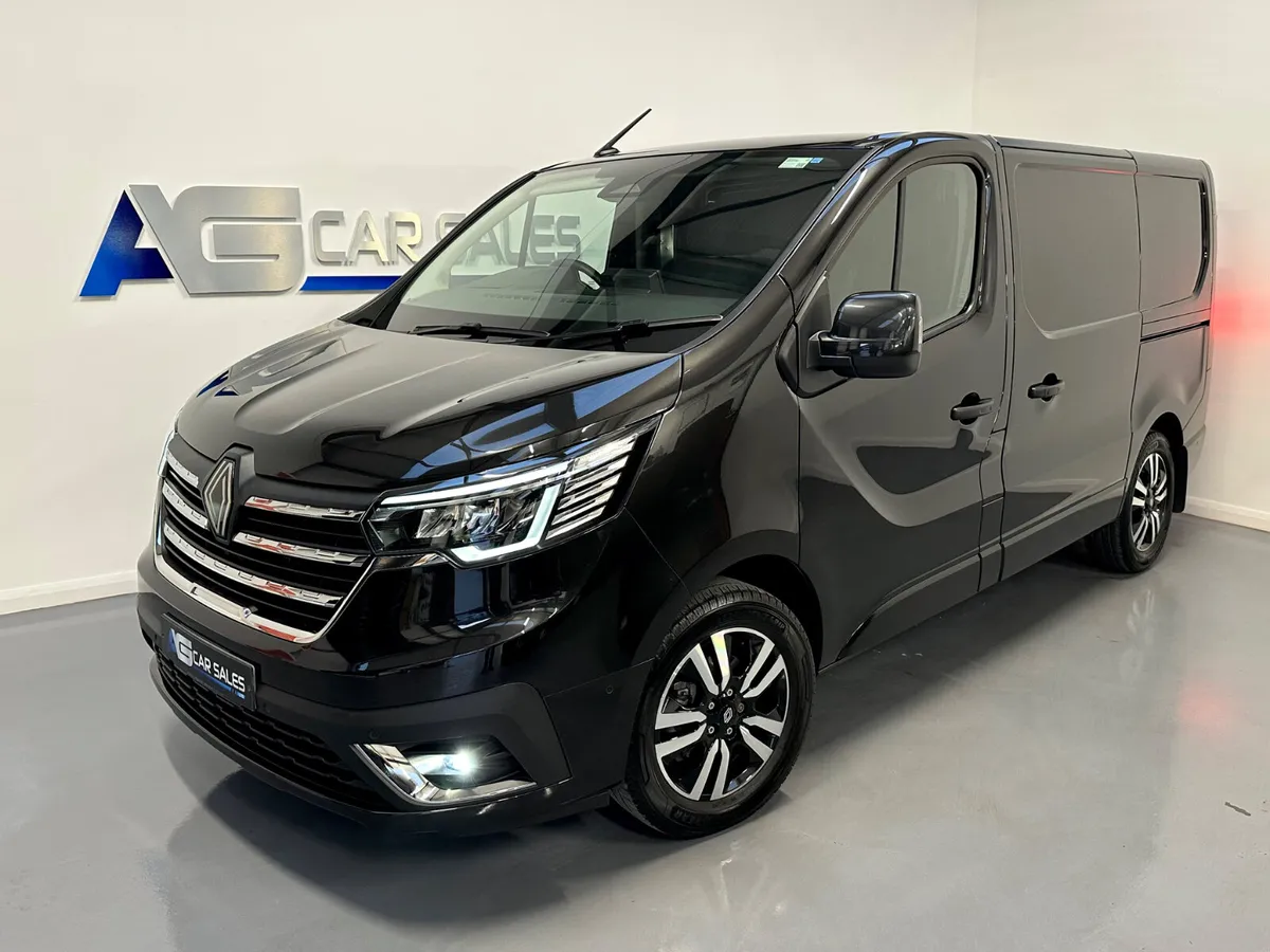 2025 Renault Trafic 2.0 DCi 150 Extra Sport - Image 1