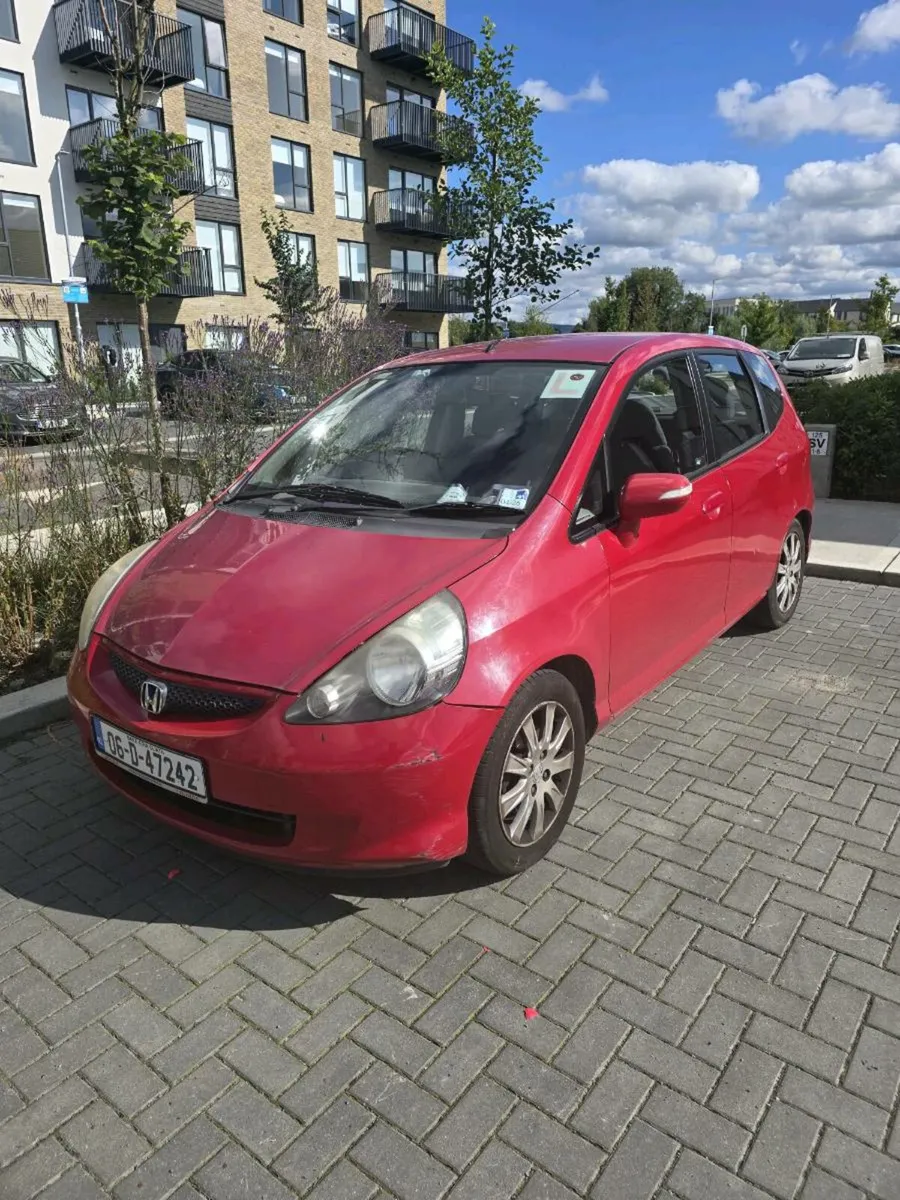 Honda Jazz 2006 Red Automatic. NCT till Sep 2026 - Image 1
