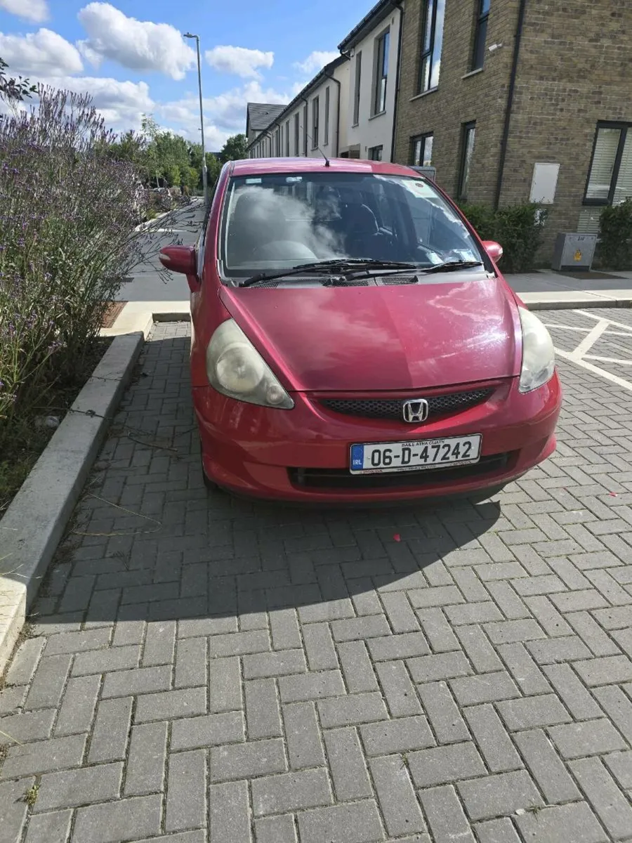 Honda Jazz 2006 Red Automatic. NCT till Sep 2026 - Image 2
